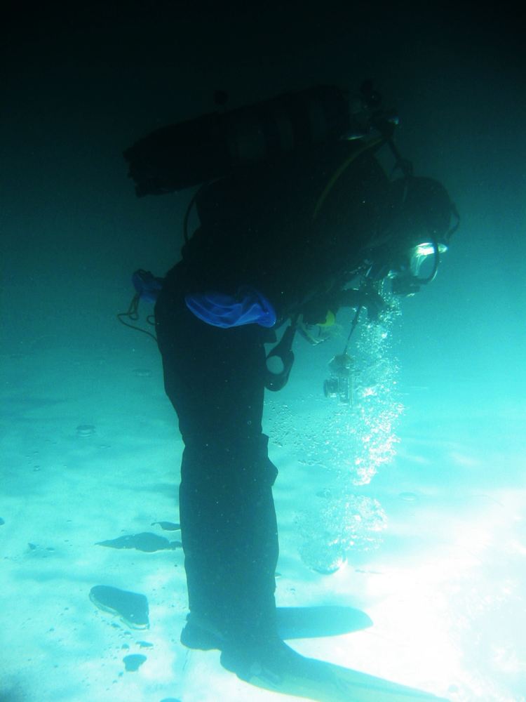 Urisee — Ice Dive — photo 05