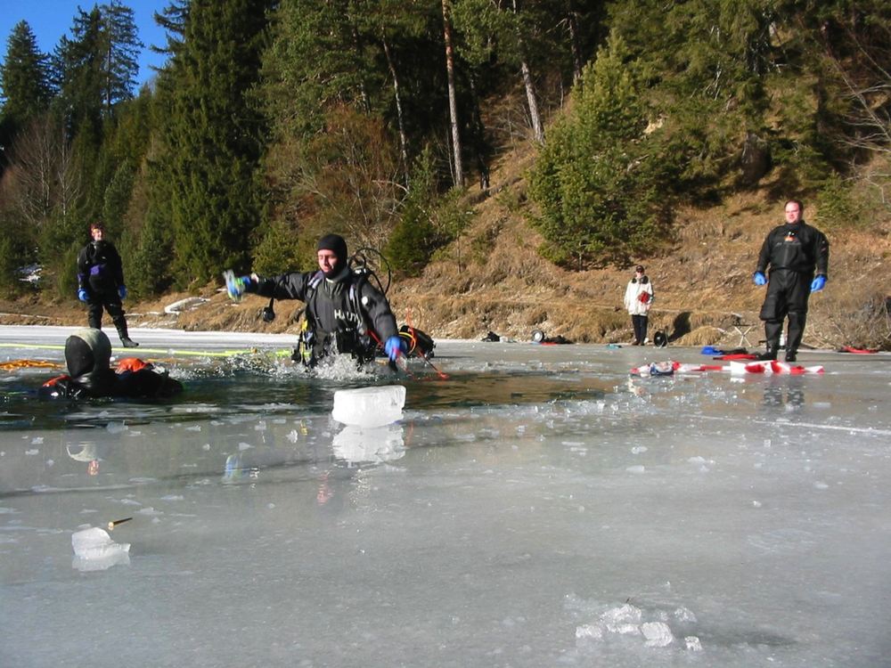 Urisee — Ice Dive — photo 18